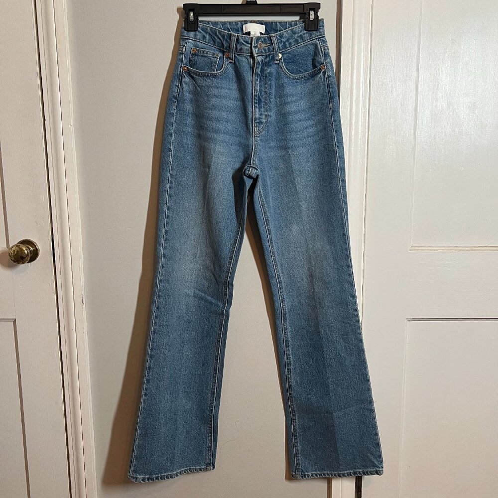 H&M High Rise Straight Leg Jeans | Size 2 | Medium Blue Wash